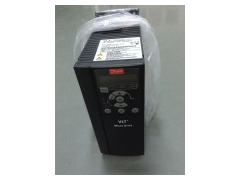 丹佛斯變頻器2.2kW FC-051 三相220V